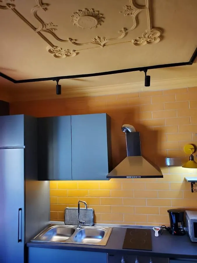 Helga'S Sunset Apartment Tirana